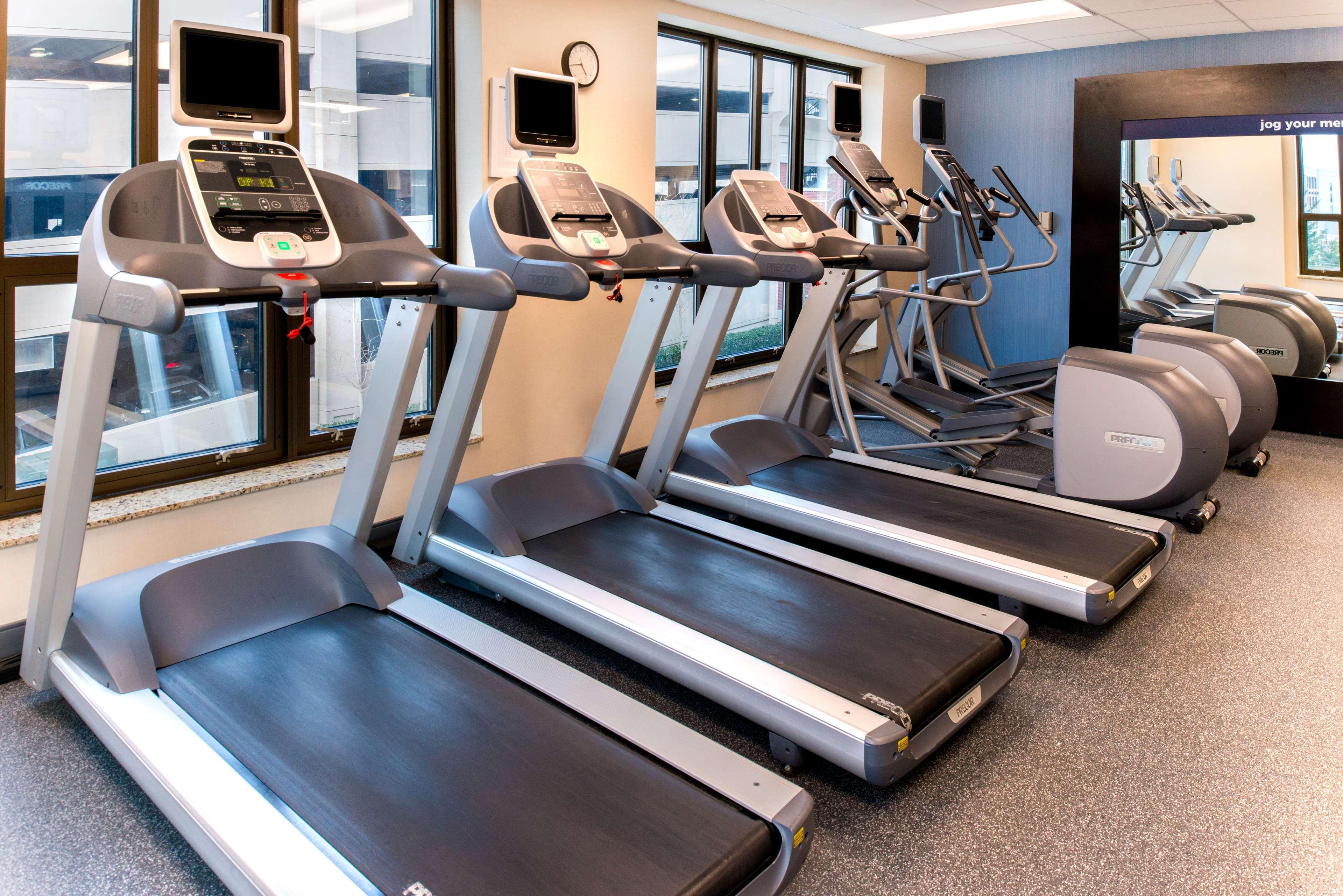 Hampton Inn & Suites National Harbor/Alexandria Area Zewnętrze zdjęcie