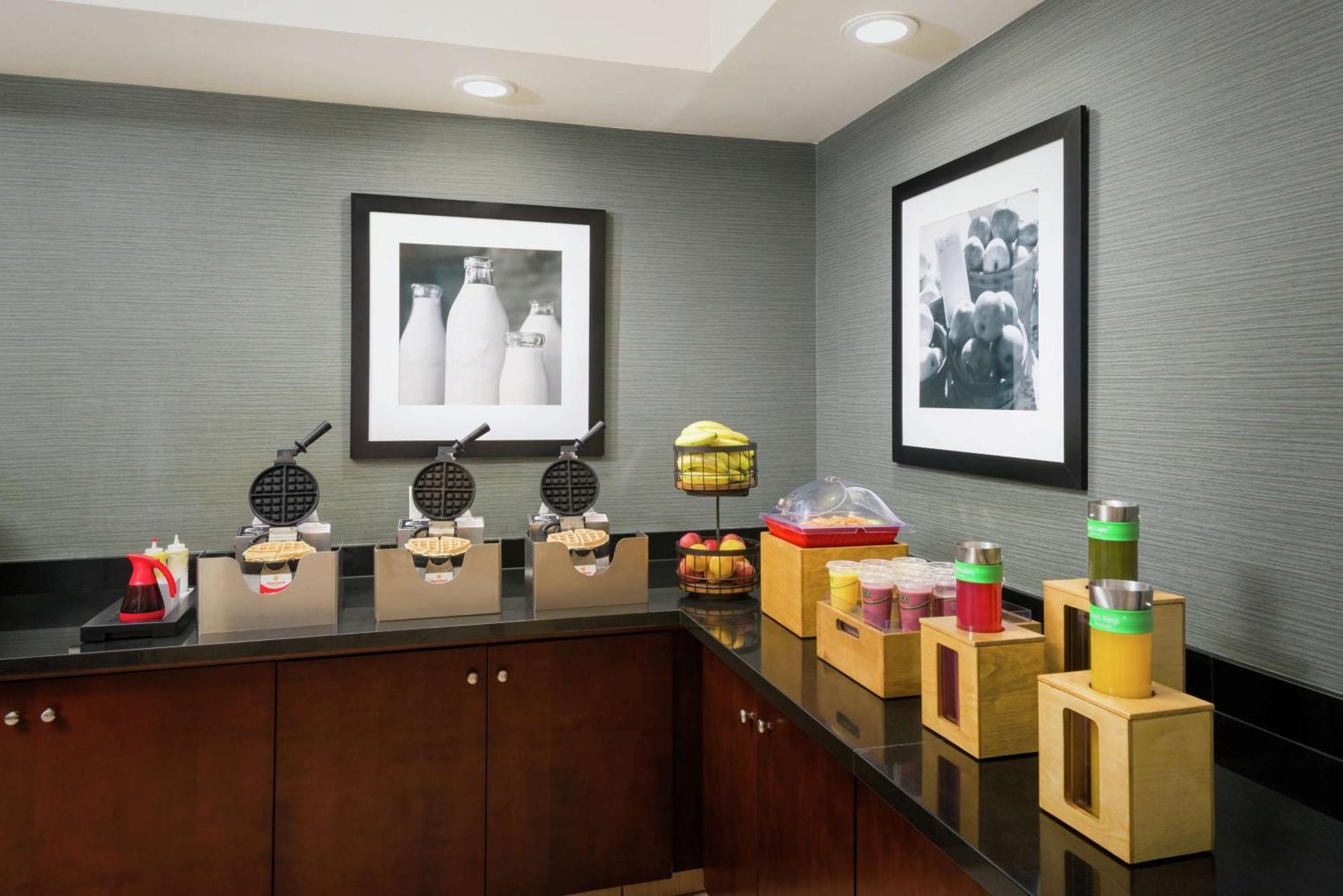 Hampton Inn & Suites National Harbor/Alexandria Area Zewnętrze zdjęcie