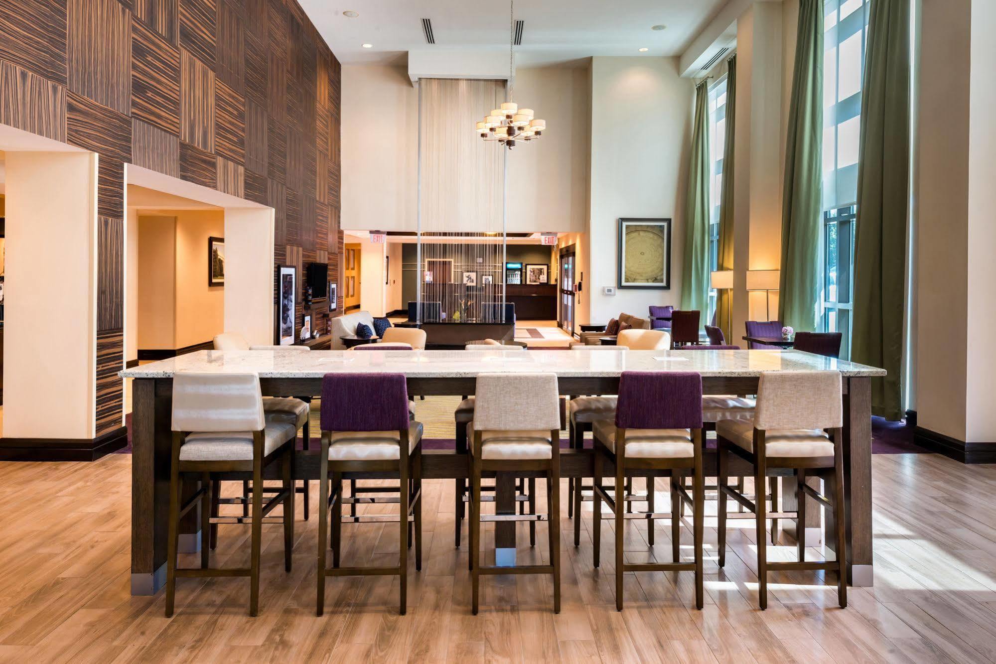 Hampton Inn & Suites National Harbor/Alexandria Area Zewnętrze zdjęcie